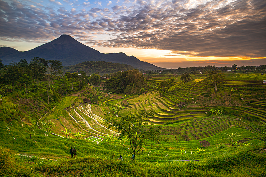 Pemandangan Alam Dolanara